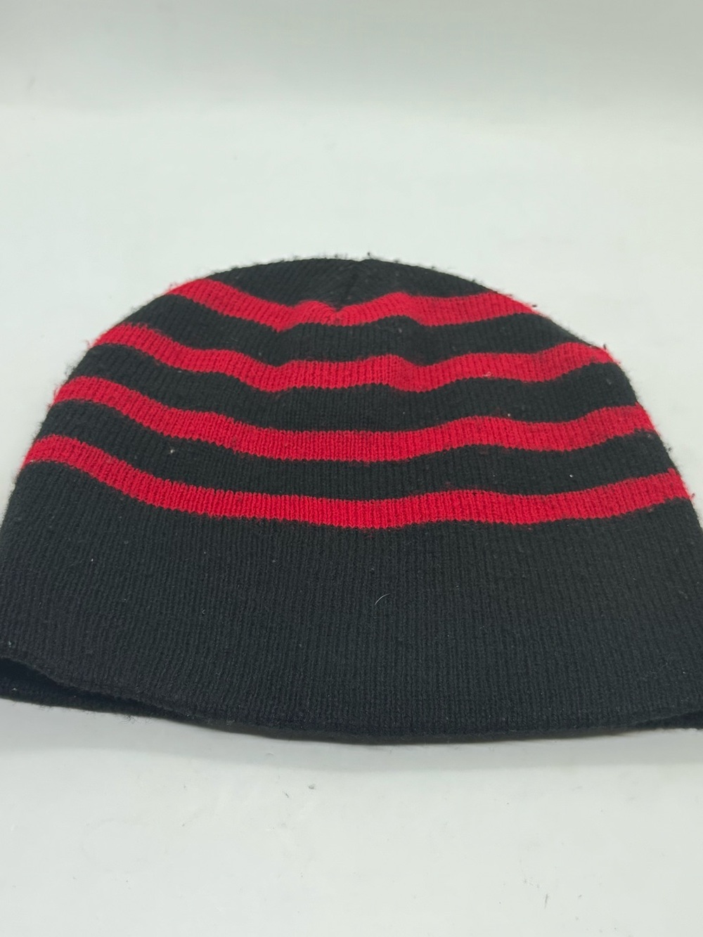Vintage Black Red Striped Knit Beanie Skull Cap Y2K Punk Skater OS